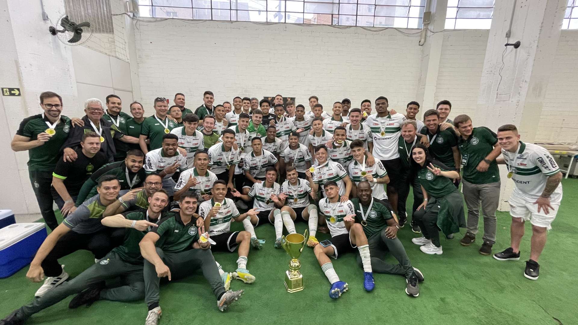 CORITIBA CAMPEO PARANAENSE SUB-20